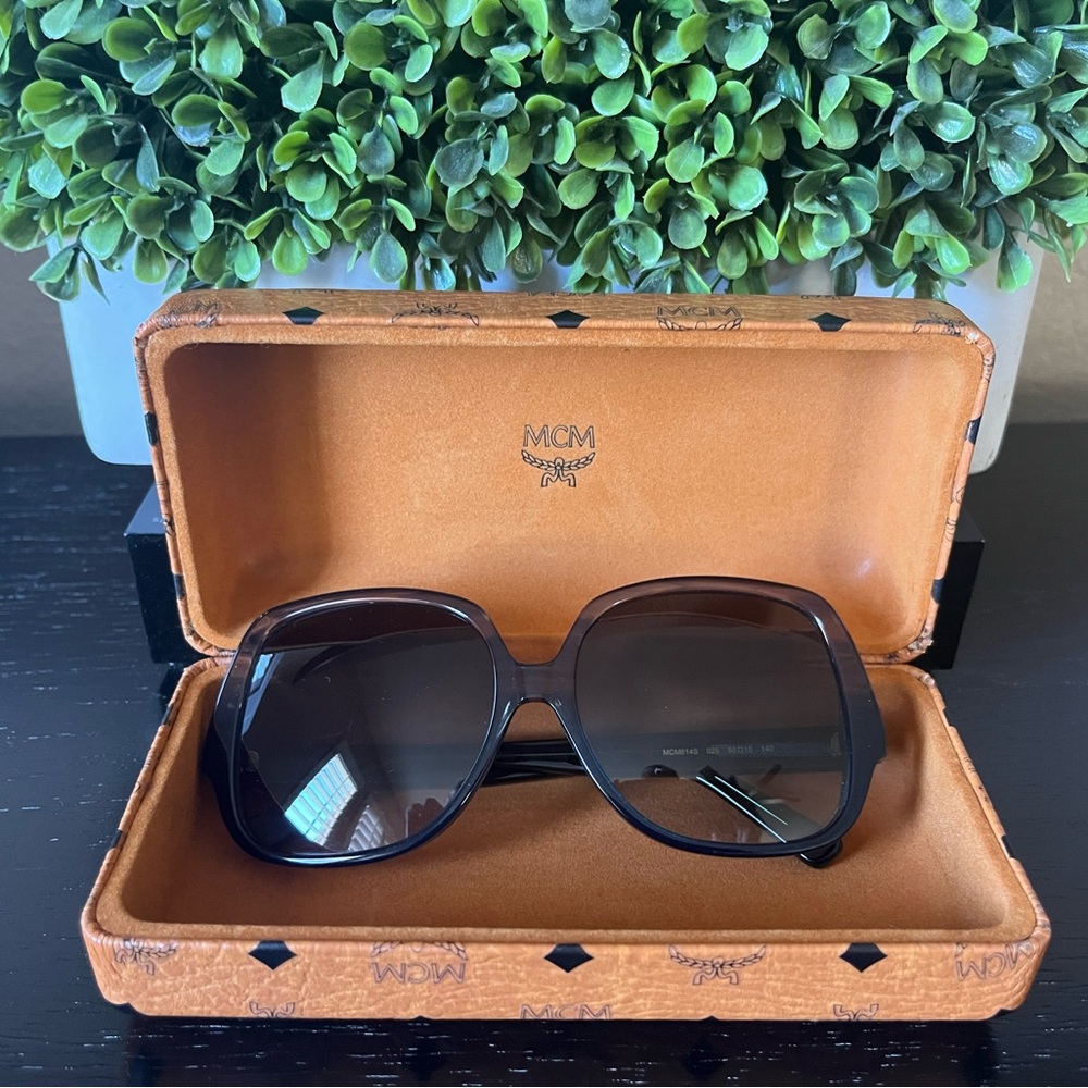 MCM women’s sunglasses style MCM714S. NWOT